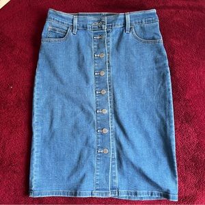 Levi’s jean skirt with buttons, pencil skirt, denim skirt - jupe en jeans